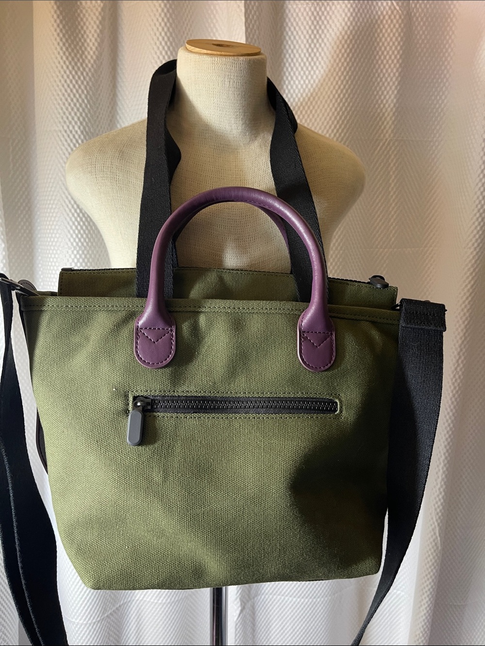 Cincha Olive convertible Canvas Satchel w/Purple Leather Handles & Black Strap - Picture 7 of 9
